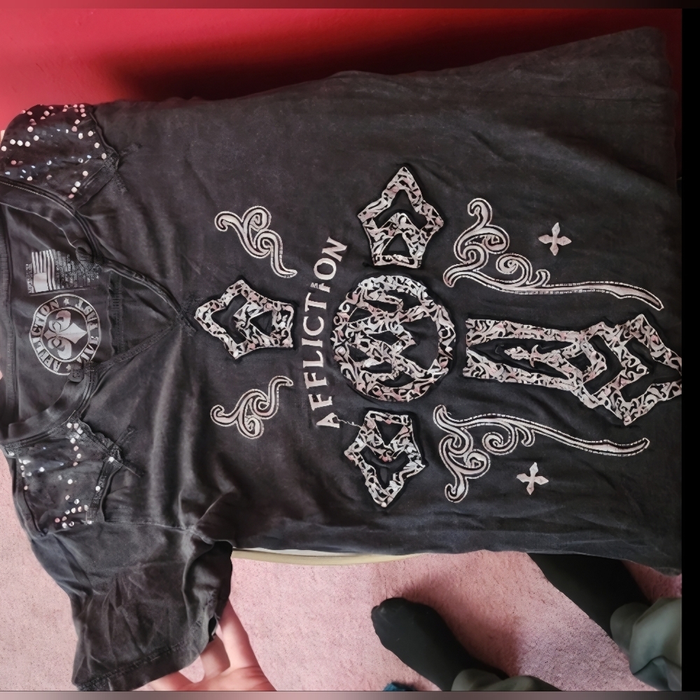 Affliction Women Black Graphic Tee